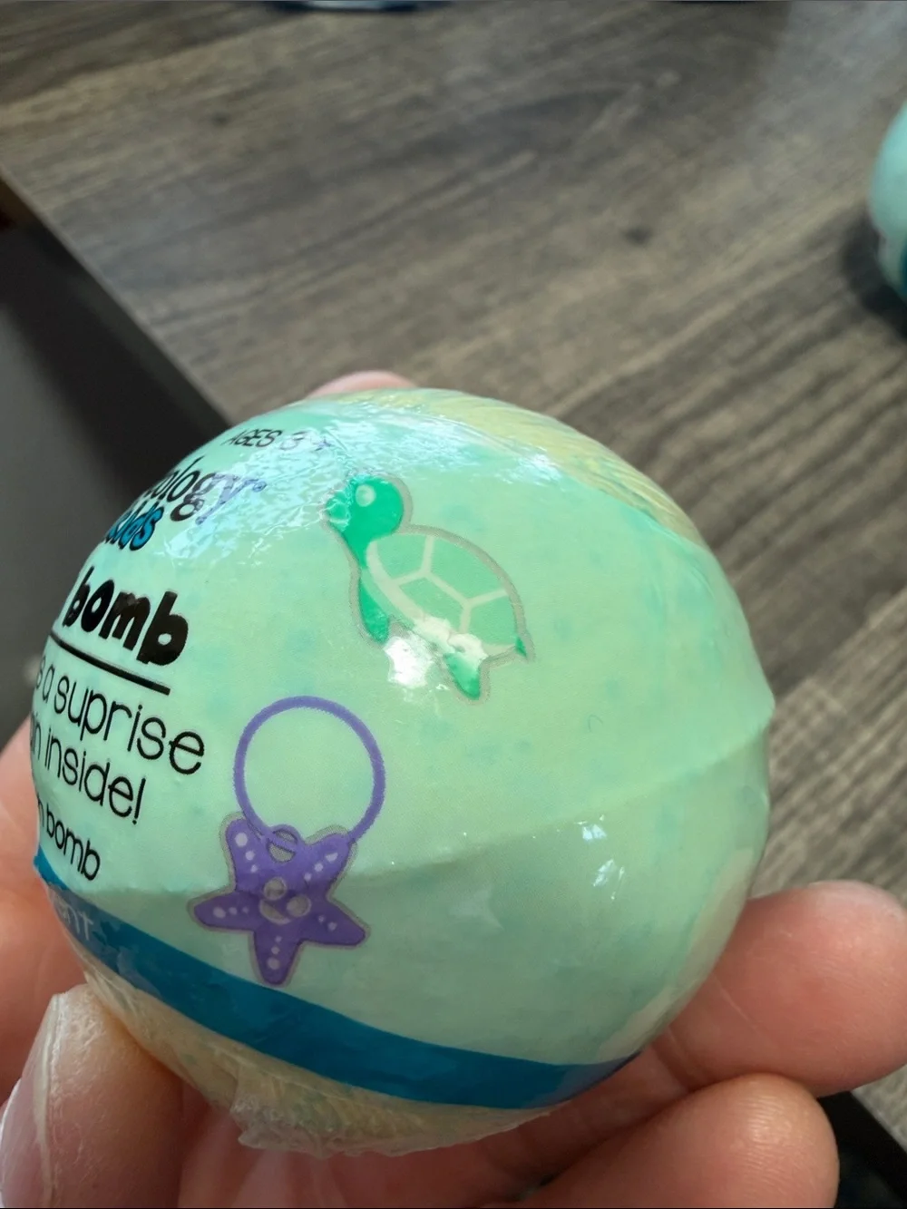 🌻5 for $30🌻Bodycology Kids Berry Scented Bath Bombs w/ Surprise Keychain Inside